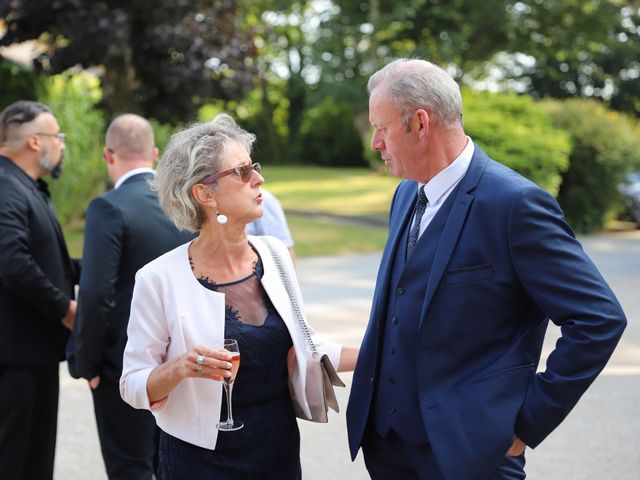 Le mariage de Aimé et Marina à La Roche-Maurice, Finistère 80