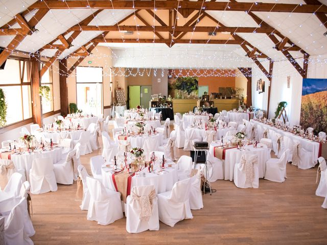 Le mariage de Allan et Betty à Saint-Méen-le-Grand, Ille et Vilaine 33