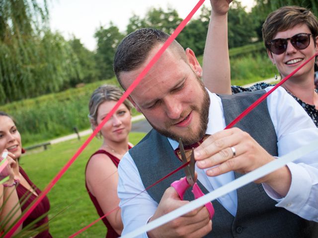 Le mariage de Allan et Betty à Saint-Méen-le-Grand, Ille et Vilaine 64