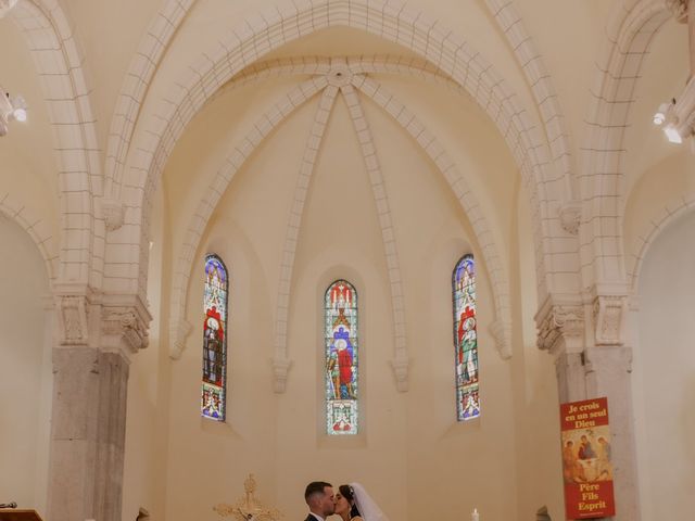 Le mariage de Maxime et Emelyne à Peaugres, Ardèche 51