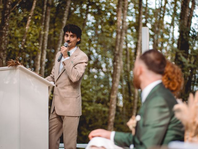 Le mariage de Anthony et Emilie à Ferrières-en-Gâtinais, Loiret 34