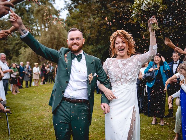 Le mariage de Anthony et Emilie à Ferrières-en-Gâtinais, Loiret 2