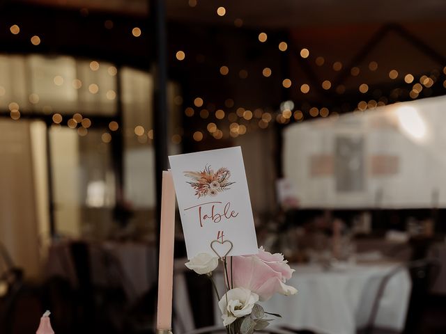 Le mariage de Julien et Safia à Marcillat-en-Combraille, Allier 13