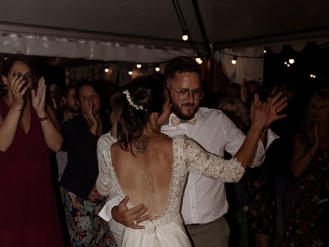 Le mariage de Julien et Safia à Marcillat-en-Combraille, Allier 30