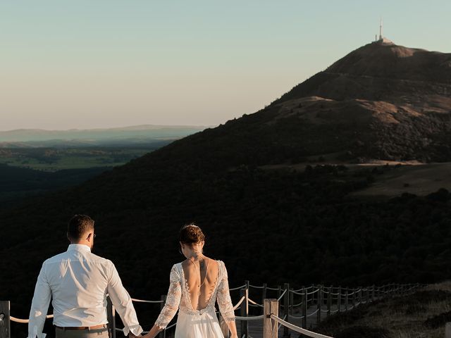 Le mariage de Julien et Safia à Marcillat-en-Combraille, Allier 41