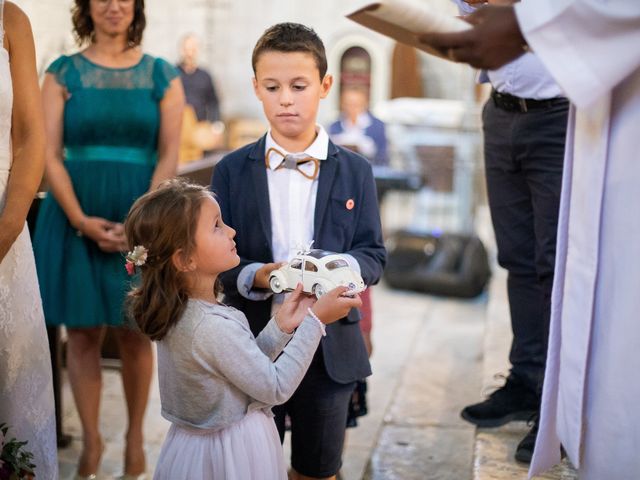 Le mariage de Cyril et Emilie à Montpezat-de-Quercy, Tarn-et-Garonne 75