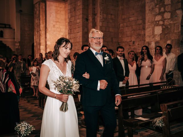 Le mariage de Maxime et Aurélie à Saint-Laurent-des-Arbres, Gard 33