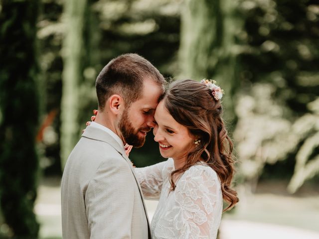 Le mariage de Gael et Nathalie à Légny, Rhône 37