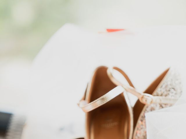 Le mariage de Tarik et Anais à Saint-Christol, Vaucluse 3