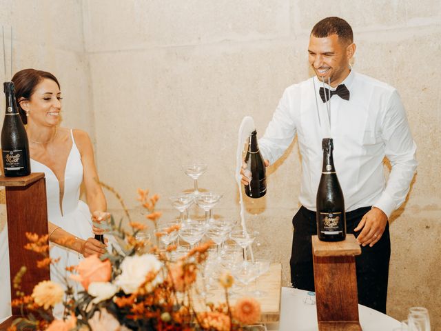 Le mariage de Tarik et Anais à Saint-Christol, Vaucluse 30