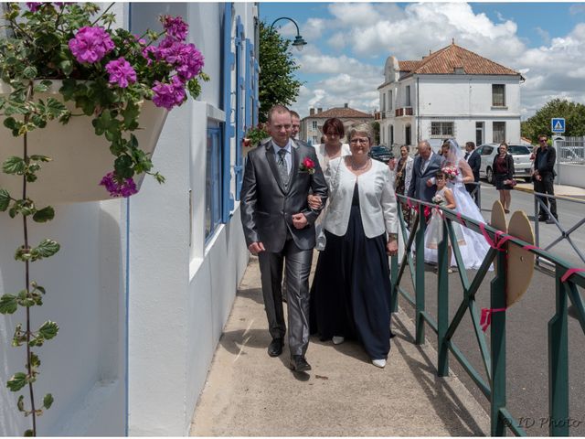 Le mariage de Julien et Justine à Saujon, Charente Maritime 7