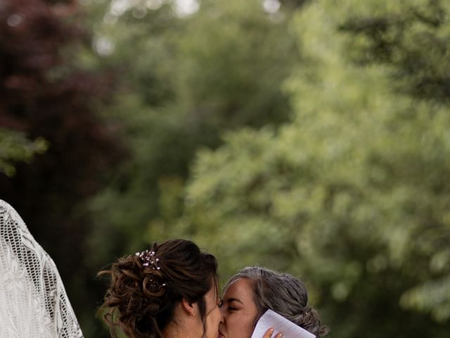 Le mariage de Magalie et Sarah à Aureilhan, Hautes-Pyrénées 36