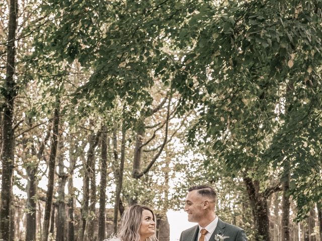 Le mariage de Tony et Severine à Lanloup, Côtes d&apos;Armor 4