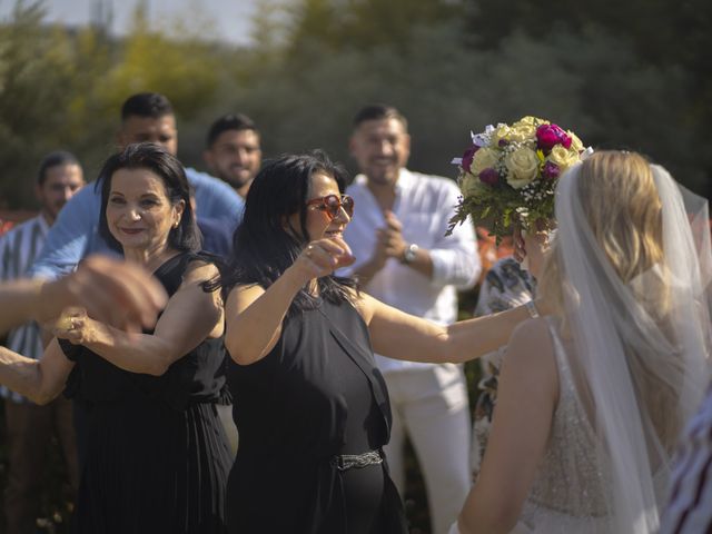 Le mariage de Maxime et Nawel à Cavaillon, Vaucluse 12