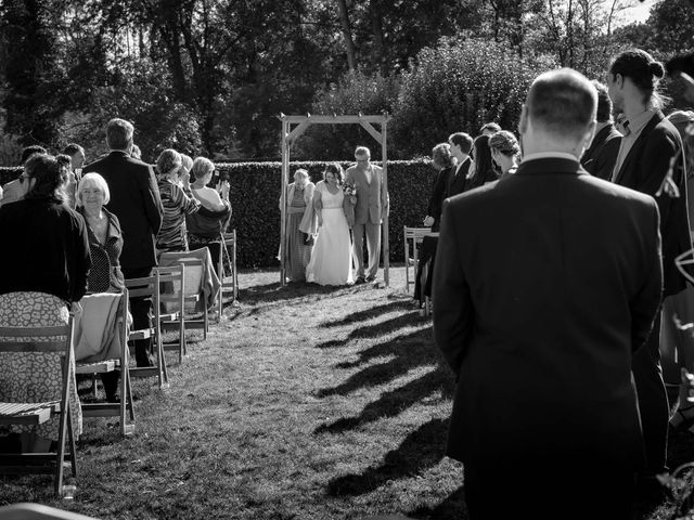 Le mariage de Olivier et Angèle à Rochefort, Namur 23