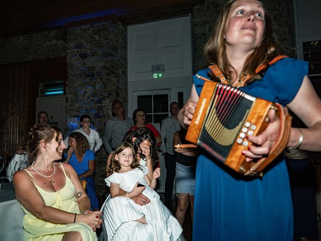 Le mariage de Aurélien et Stéphanie à Coutances, Manche 24
