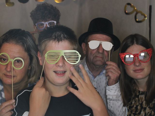 Le mariage de Franc  et Alexandre à Marcilly-sur-Eure, Eure 29