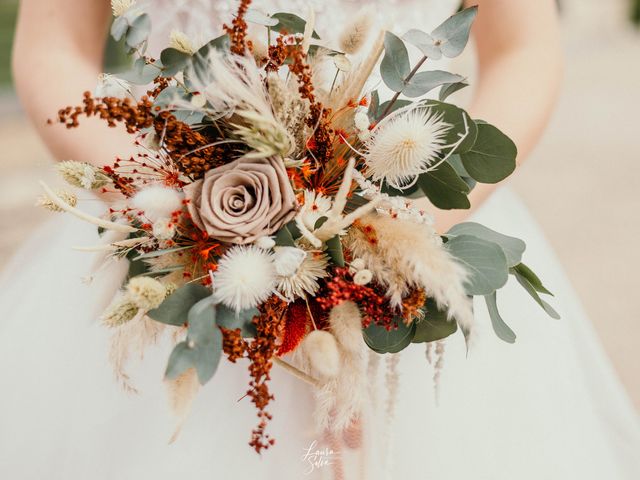 Le mariage de Benoît et Aurore à Saint-Bris-des-Bois, Charente Maritime 15