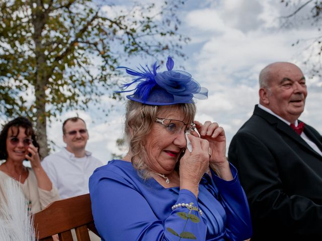 Le mariage de Sylvain et Cassandra à Audes, Allier 15
