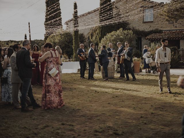 Le mariage de Gaëtan et Claire à Rochefort-du-Gard, Gard 93