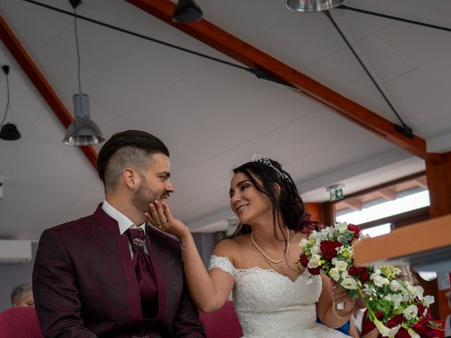 Le mariage de Mikaël et Célia à Longages, Haute-Garonne 4