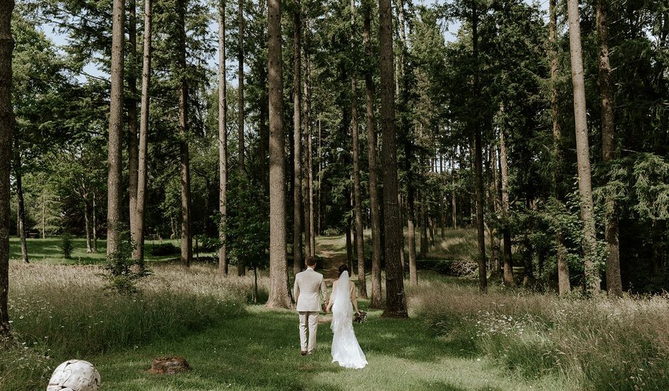 Le mariage de Laurent et Mélanie à Sousceyrac, Lot