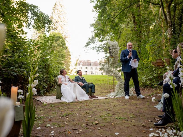 Le mariage de Amine et Gwenaëlle à Neuilly-en-Sancerre, Cher 17