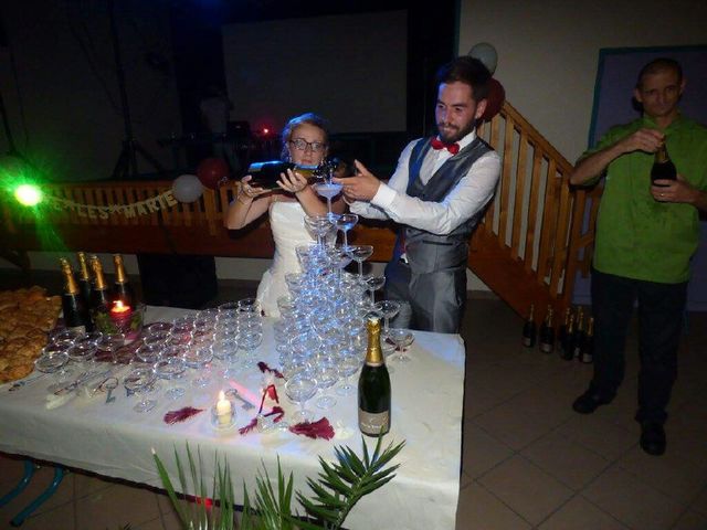 Le mariage de Nicolas et Delphine à Saint-Bonnet-le-Château, Loire 9