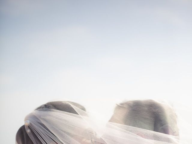 Le mariage de Aubin et Émelyne à Les Sables-d&apos;Olonne, Vendée 1