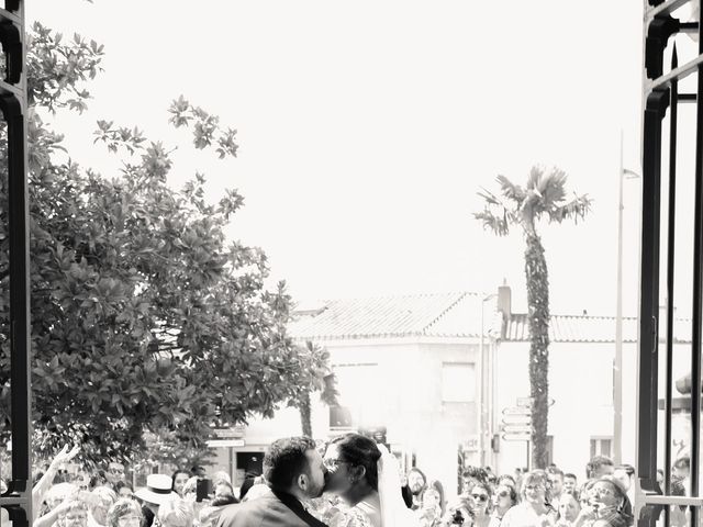 Le mariage de Aubin et Émelyne à Les Sables-d&apos;Olonne, Vendée 47