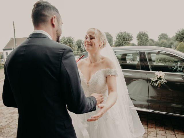 Le mariage de Bertrand et Manon à Lompret, Nord 12