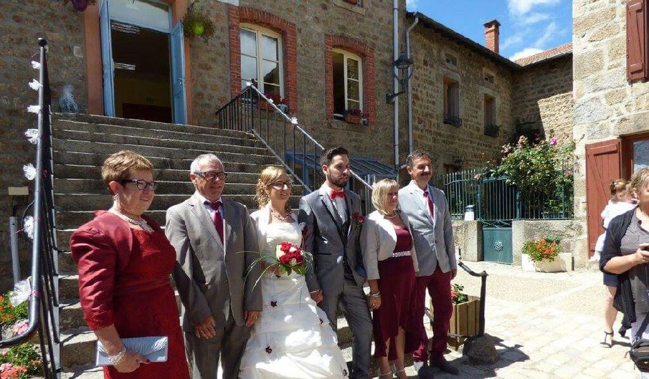 Le mariage de Nicolas et Delphine à Saint-Bonnet-le-Château, Loire