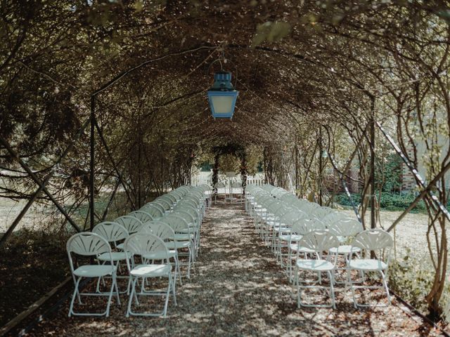 Le mariage de Thibault et Marvin à Saint-Valérien, Yonne 8