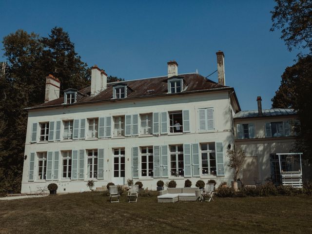 Le mariage de Thibault et Marvin à Saint-Valérien, Yonne 11