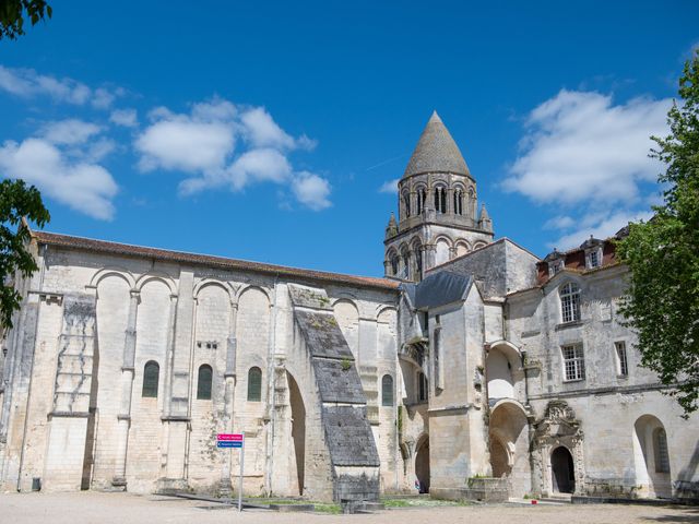 Le mariage de Marion et Thibault à Saintes, Charente Maritime 17