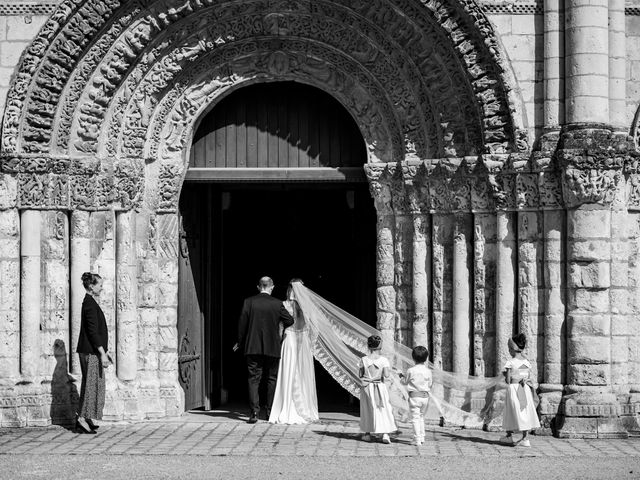 Le mariage de Marion et Thibault à Saintes, Charente Maritime 21