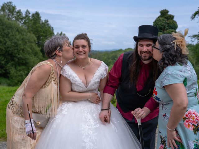 Le mariage de Loris et Louise à Saint-Laurent-les-Églises, Haute-Vienne 36