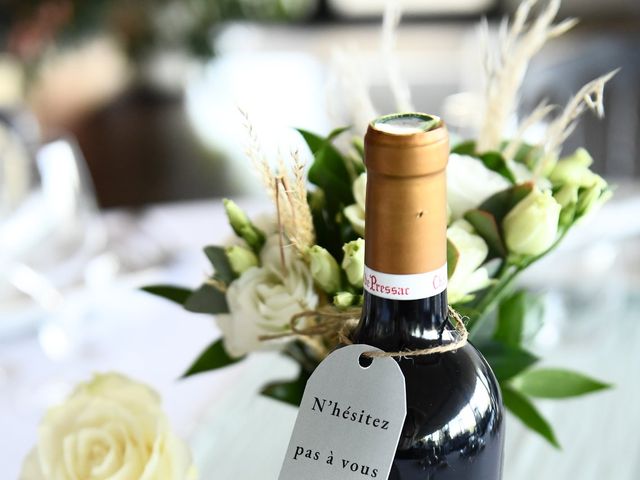 Le mariage de Arnaud et Noémie à Chamblay, Jura 5