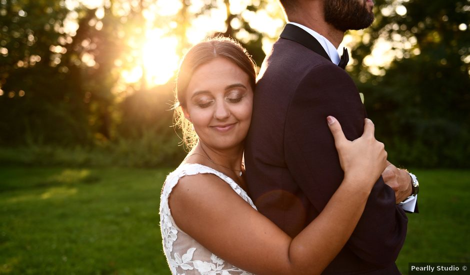 Le mariage de Arnaud et Noémie à Chamblay, Jura