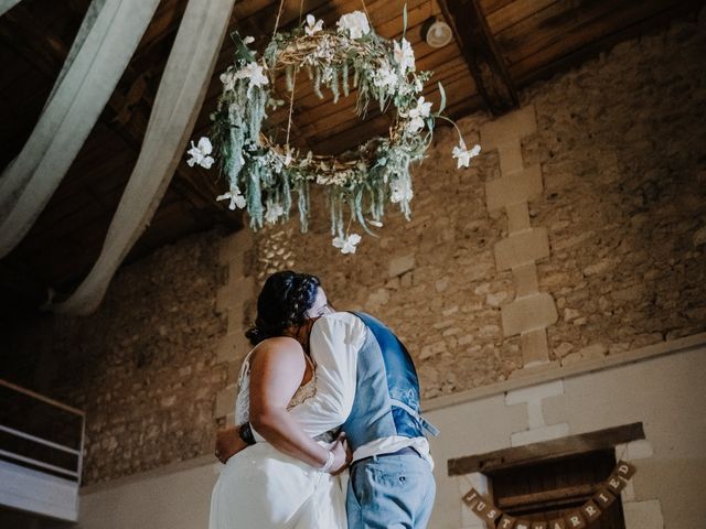 Le mariage de Charlotte  et Thomas  à Châteauneuf-sur-Charente, Charente 3