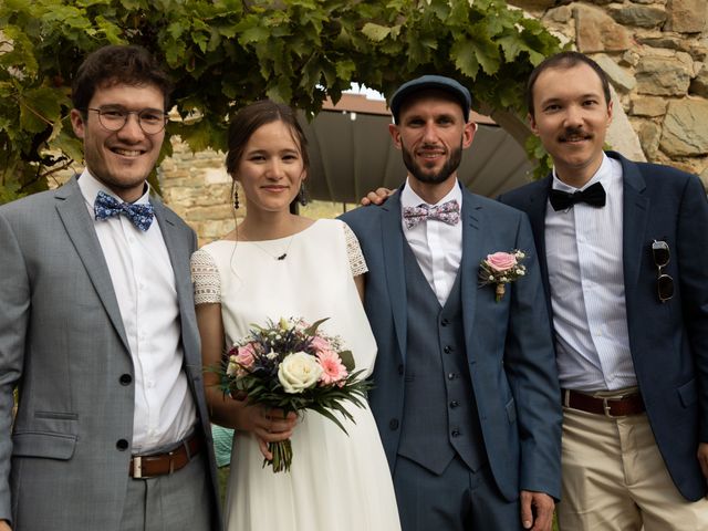 Le mariage de Vincent et Myriam à Vesc, Drôme 25