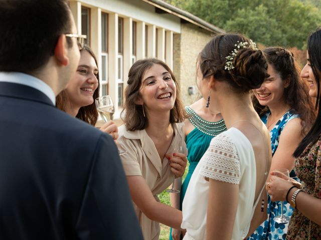 Le mariage de Vincent et Myriam à Vesc, Drôme 45