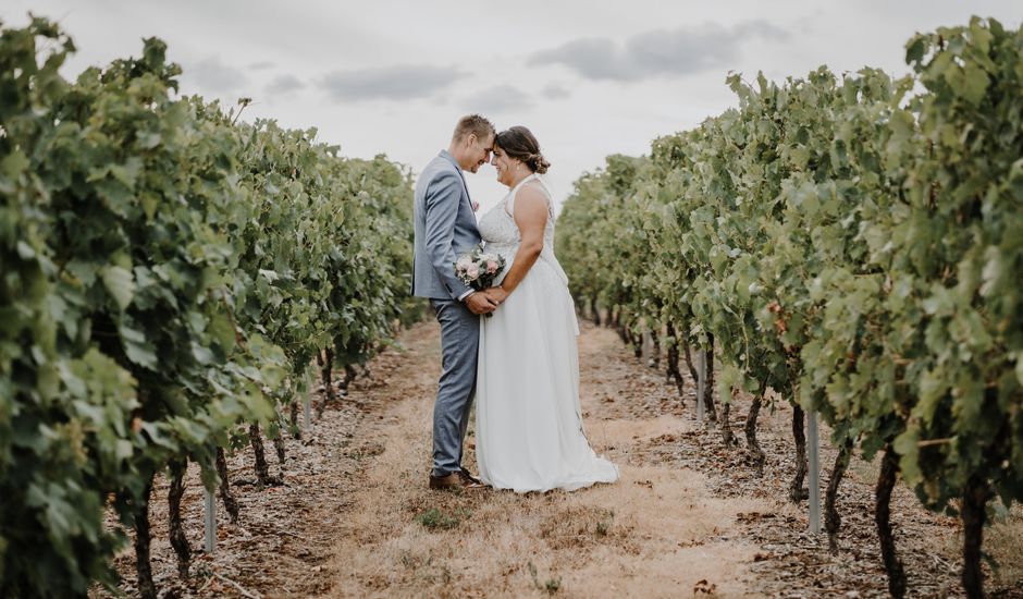 Le mariage de Charlotte  et Thomas  à Châteauneuf-sur-Charente, Charente