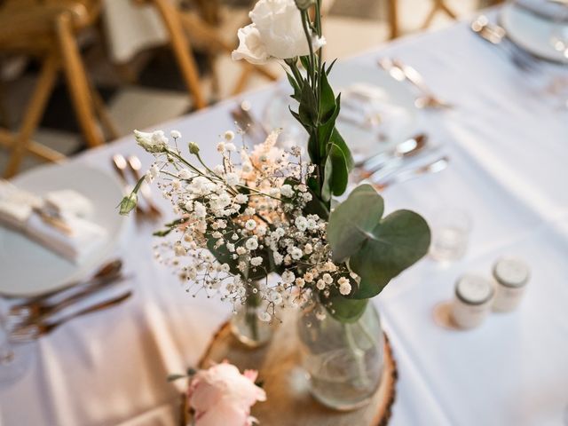 Le mariage de Pierre-Loup et Amandine à Gensac-la-Pallue, Charente 4