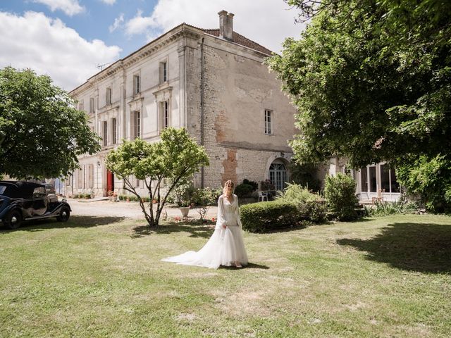 Le mariage de Pierre-Loup et Amandine à Gensac-la-Pallue, Charente 1