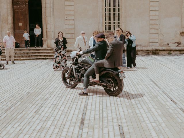 Le mariage de Oriane et Katia à La Réole, Gironde 37