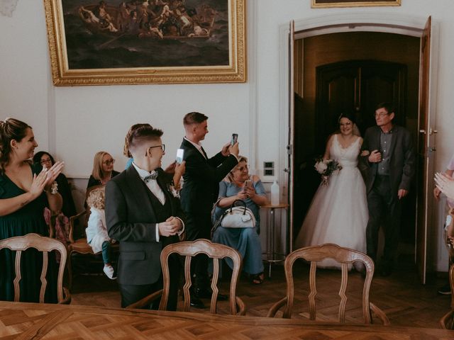 Le mariage de Oriane et Katia à La Réole, Gironde 43