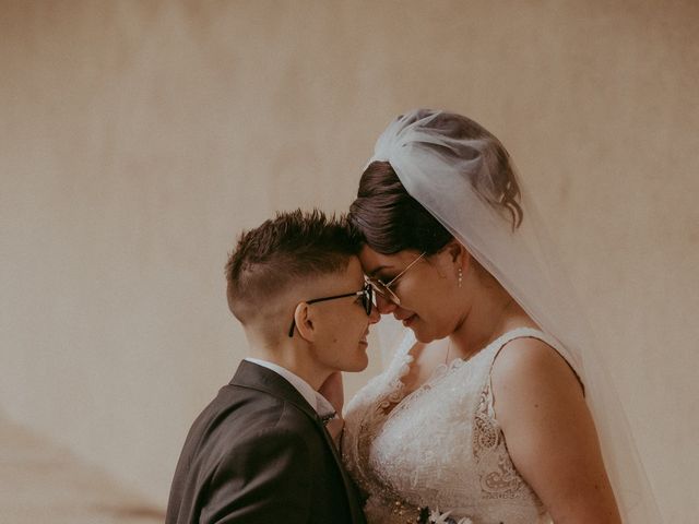 Le mariage de Oriane et Katia à La Réole, Gironde 74
