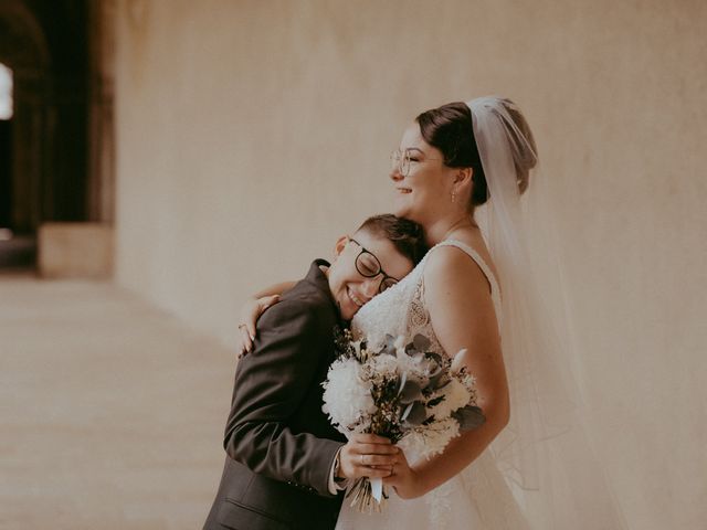 Le mariage de Oriane et Katia à La Réole, Gironde 76