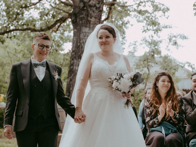 Le mariage de Oriane et Katia à La Réole, Gironde 93